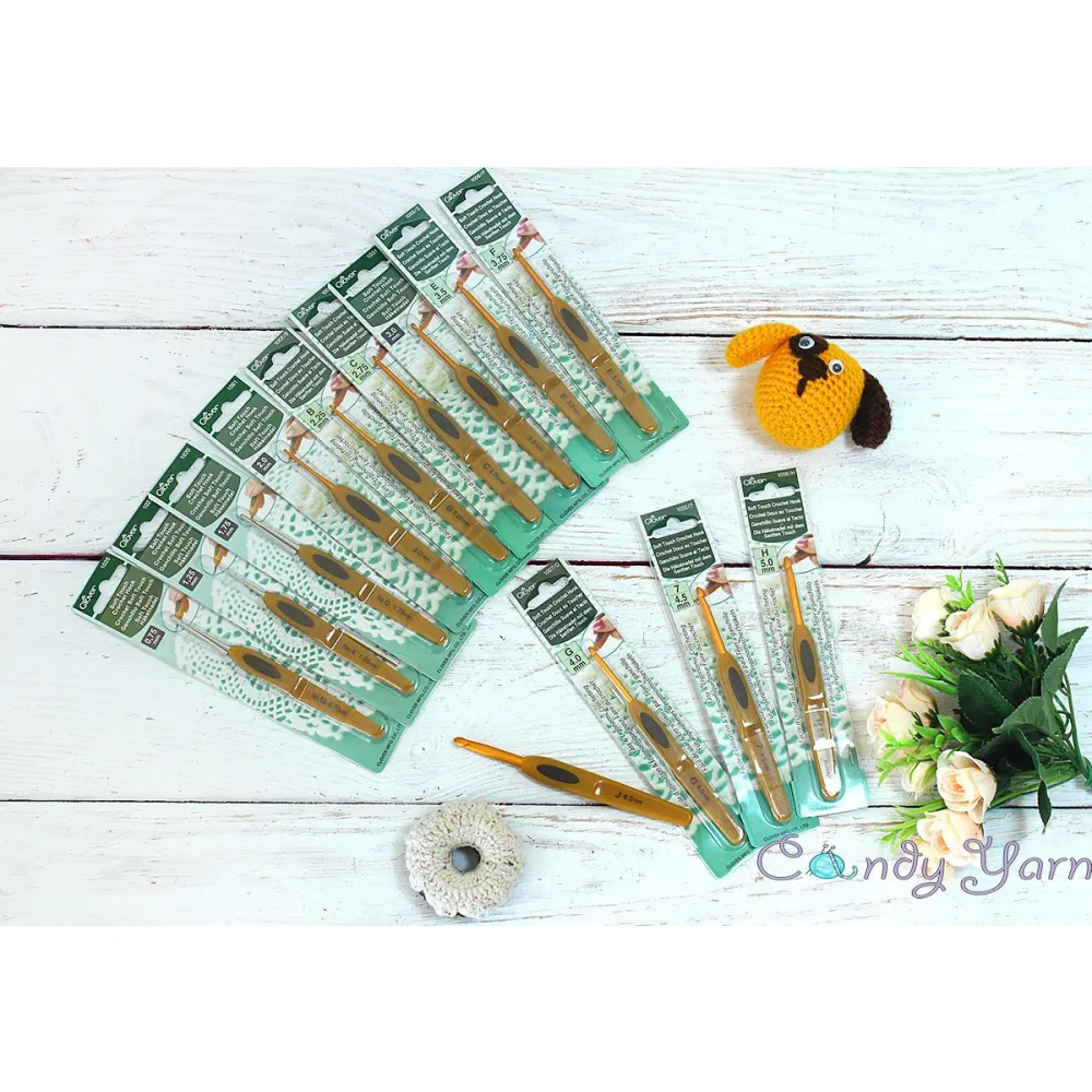 Гачок алюмінієвий з м'якою ручкою 3.75мм, CLOVER – купити | Candy Yarn