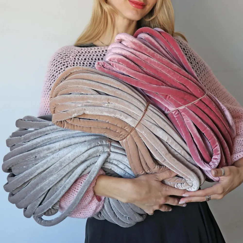 YarnArt Velourmallow, Беж №7101 – купити | Candy Yarn