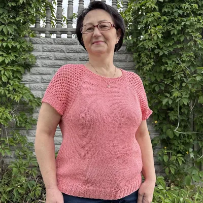 Набор для вязания спицами "Футболка с ажурными рукавами"+мастер-класс | Готовый набор с пряжей