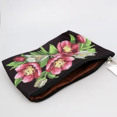Косметичка для вишивання бісером "Квіти", чорна, КОС 210ч, 25*18*4см ЮМА