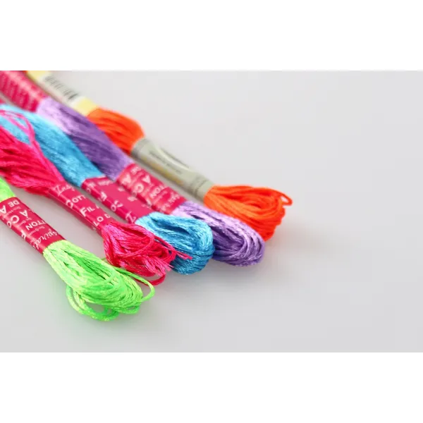 Нитки муліне, неонові, асорті, 8 м, 5 шт 24-66 – купити | Candy Yarn