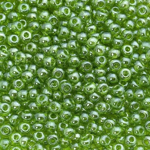 Бісер чеський Preciosa10, 5 г, 56430, прозорий, зелений – купити | Candy Yarn